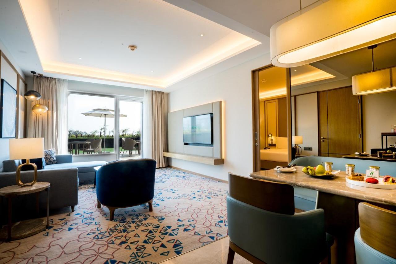 Holiday Inn Lucknow Airport By Ihg Exteriör bild