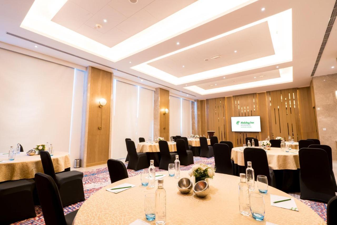 Holiday Inn Lucknow Airport By Ihg Exteriör bild