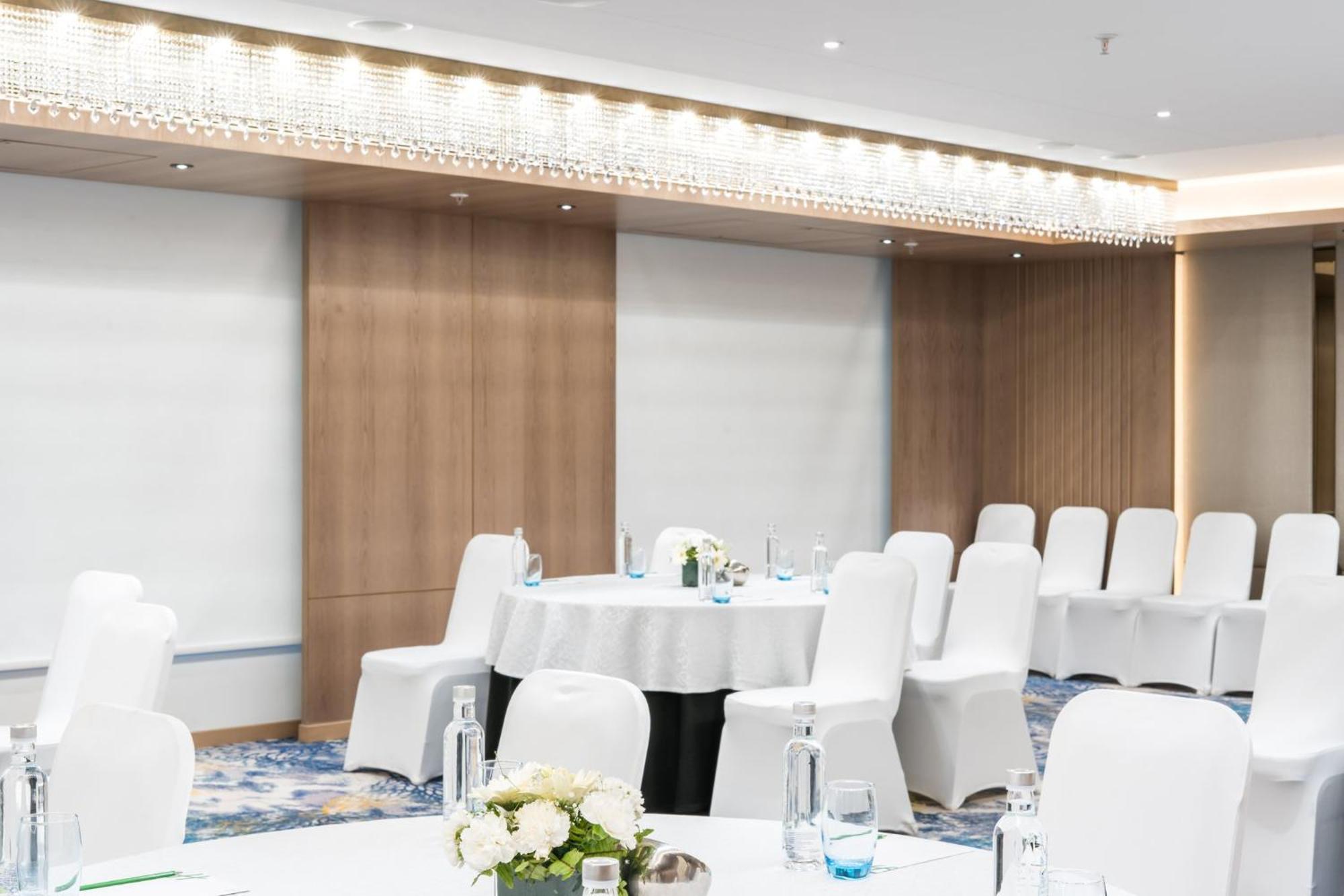 Holiday Inn Lucknow Airport By Ihg Exteriör bild