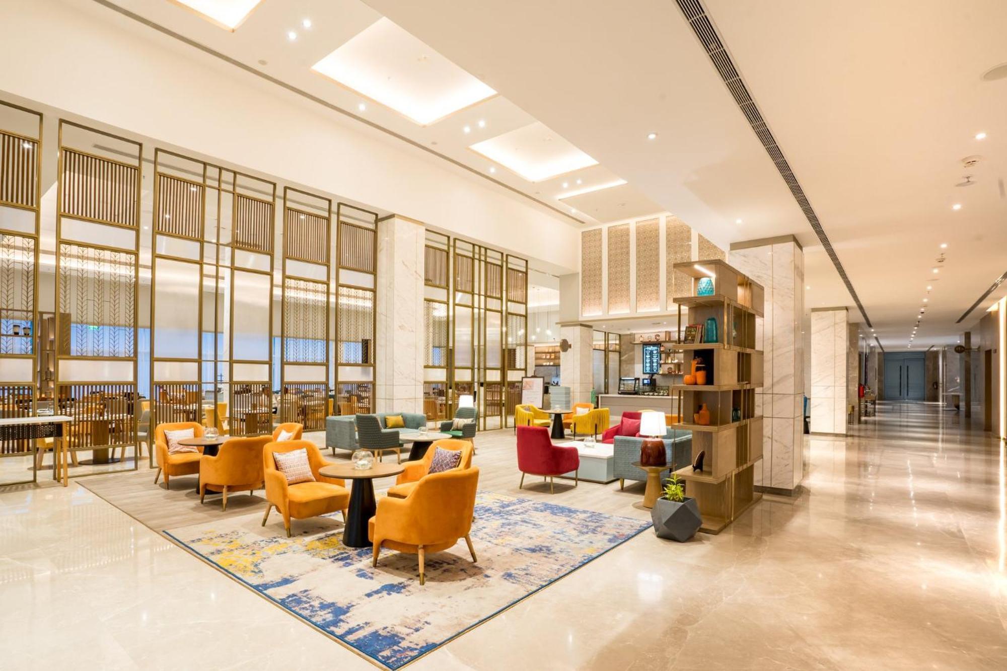 Holiday Inn Lucknow Airport By Ihg Exteriör bild