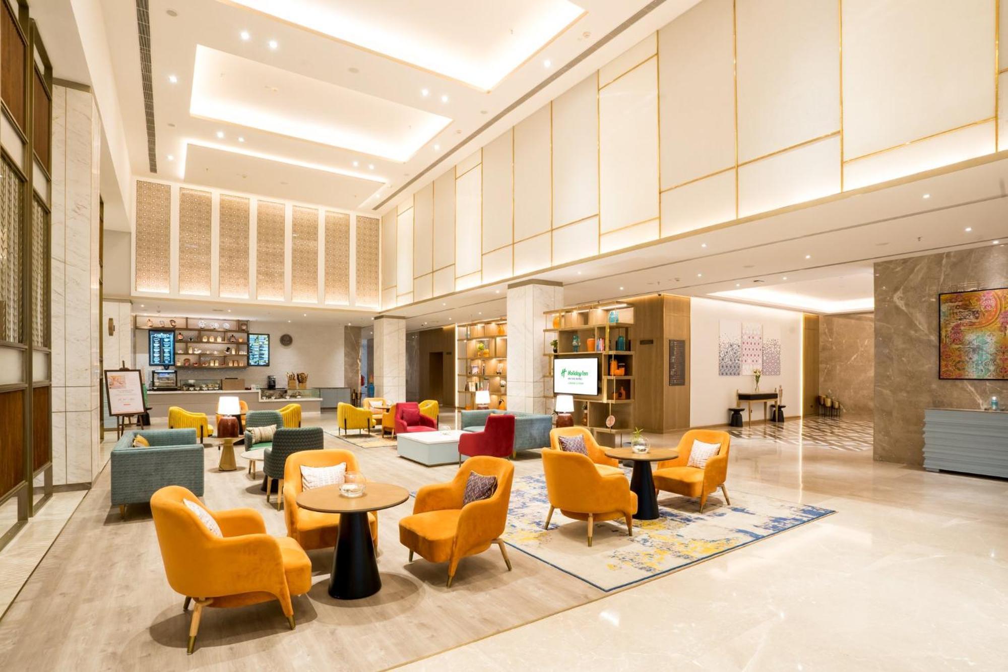 Holiday Inn Lucknow Airport By Ihg Exteriör bild